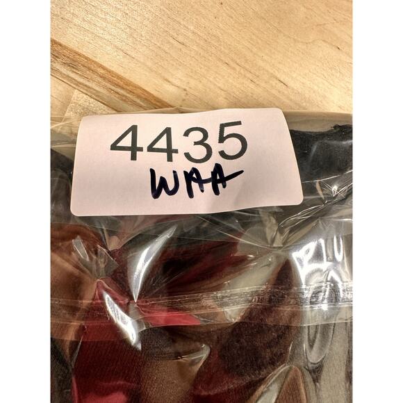 We Wore What Black Shorts Size Small S/P Booty Shorts - Picture 4 of 4